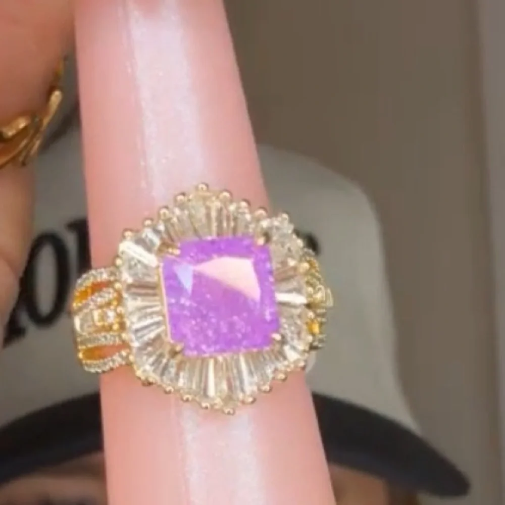 Bomb Party RARE UNICORN Ring Too‎ Brilliant To behave ring Size 8